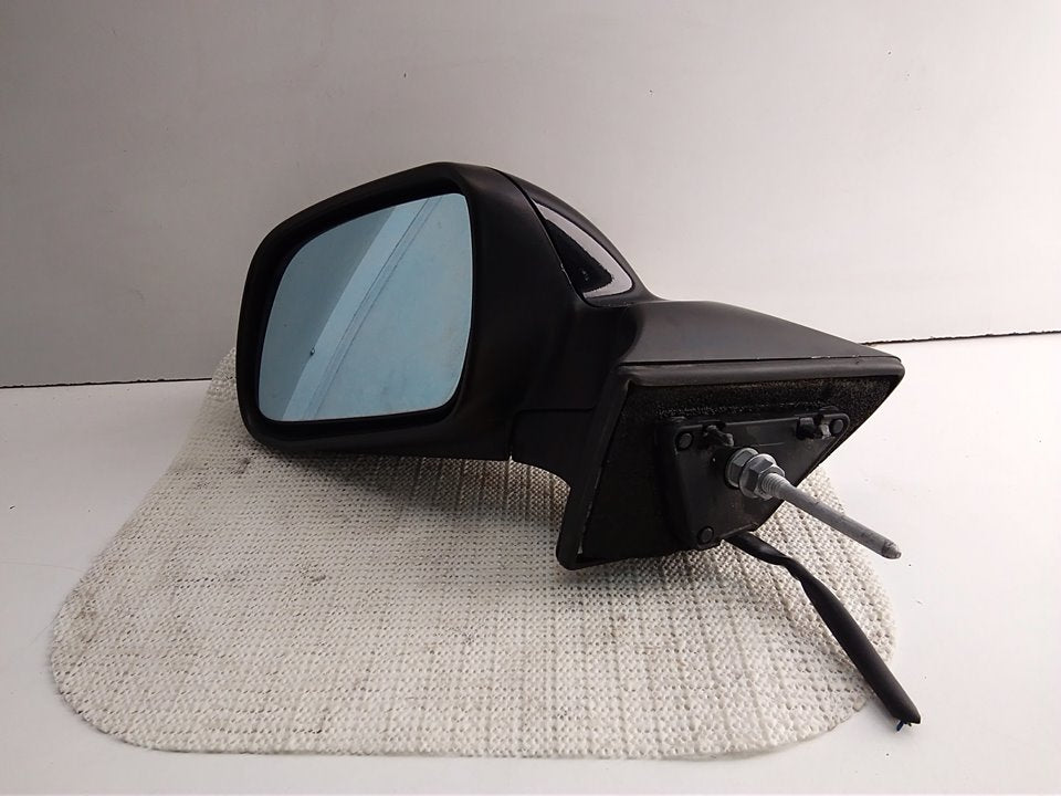 Espejo retrovisor izquierdo